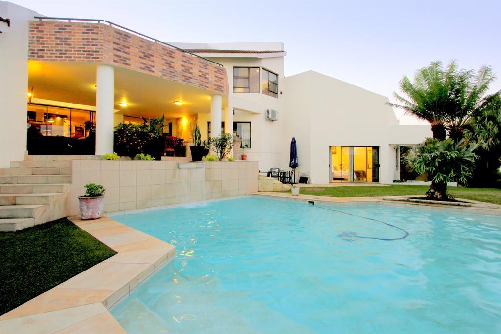 La Dolce Vita Umhlanga Guesthouse Дурбан Экстерьер фото